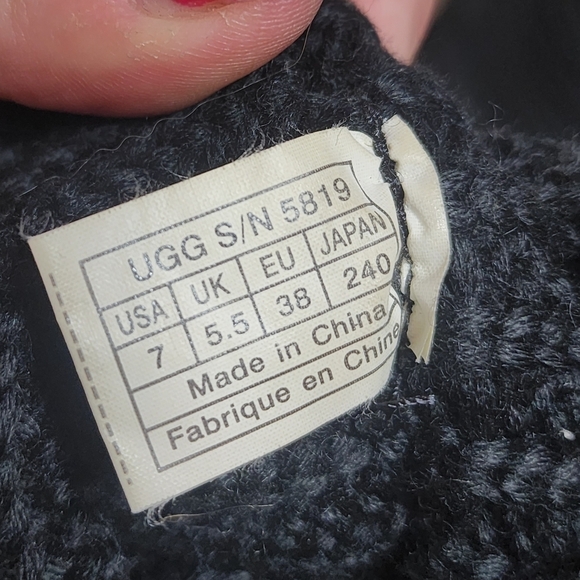 Ugg Black Classic Cardy Knit Boots Women's Size 7 - Picture 3 of 16